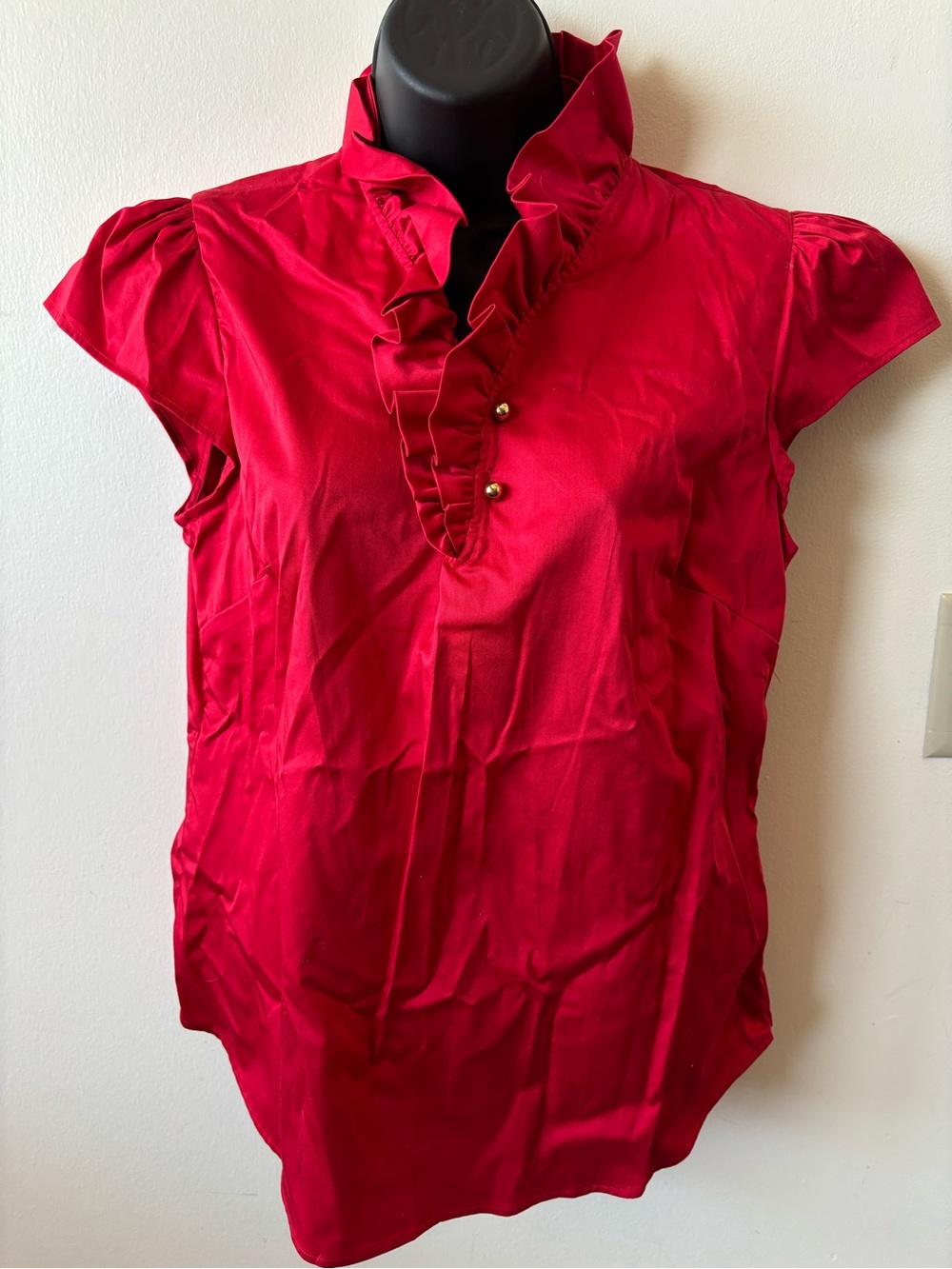 Elizabeth McKay Red Ruffle V-Neck Cap Sleeve Blouse